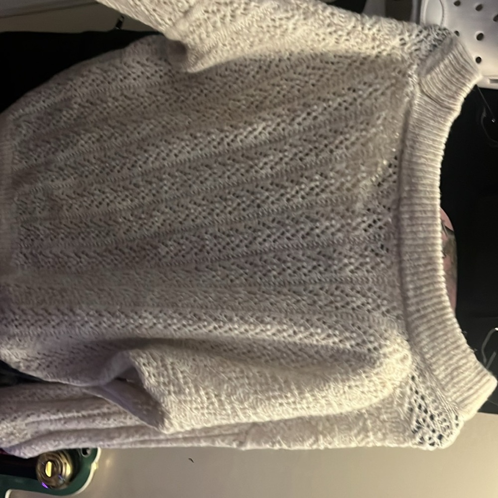 Elegant White Knit Sweater - Picture 2 of 2